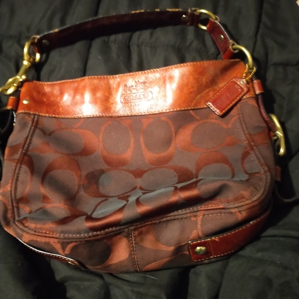 Coach purse - Picture 4 of 4